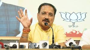 दिल्ली BJP अध्यक्ष ने एआई शिखर सम्मेलन के विरोध को लेकर राहुल गांधी की आलोचना की