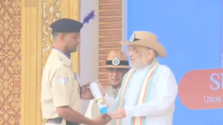 Assam में स्थापना दिवस परेड में अमित शाह ने कहा Assam में स्थापना दिवस परेड में अमित शाह ने कहा