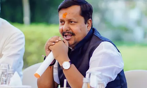 गुजरात: गांधीनगर में भाजपा की अहम बैठक, राष्ट्रीय अध्यक्ष नितिन नबीन ने नेताओं संग की रणनीतिक चर्चा गुजरात: गांधीनगर में भाजपा की अहम बैठक, राष्ट्रीय अध्यक्ष नितिन नबीन ने नेताओं संग की रणनीतिक चर्चा