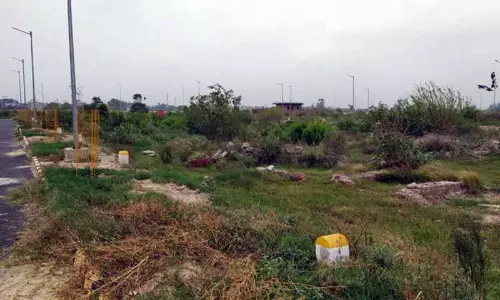 एक दशक बाद भी Amritsar कन्वेंशन सेंटर में आग लगी हुई है