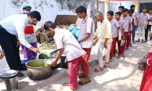 कक्षा 10 के छात्रों पर विशेष ध्यान दिया जाना चाहिए: Collector हनुमंथा राव कक्षा 10 के छात्रों पर विशेष ध्यान दिया जाना चाहिए: Collector हनुमंथा राव