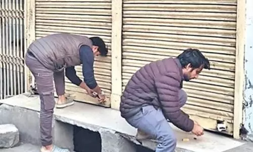 Bareilly: संपत्ति कर बकाया पर प्रशासन सख्त Bareilly: संपत्ति कर बकाया पर प्रशासन सख्त