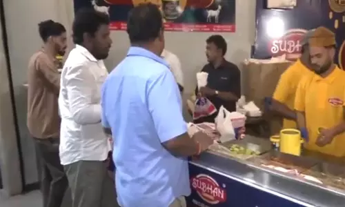 Hyderabad में रमज़ान का त्योहार पारंपरिक व्यंजनों के साथ मनाया गया