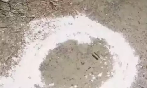 Police पर फायरिंग करने और पैर में चोट लगने के बाद चेन छीनने के आरोपी को गिरफ्तार किया गया Police पर फायरिंग करने और पैर में चोट लगने के बाद चेन छीनने के आरोपी को गिरफ्तार किया गया
