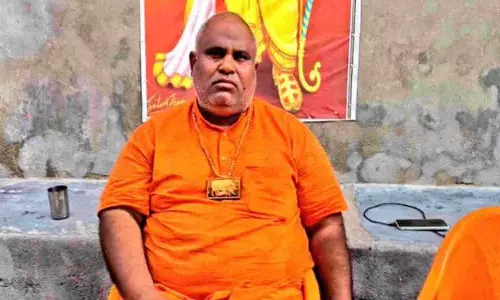 गौरक्षक Bittu Bajrangi से शादी के नाम पर 30 हजार रुपये ठगे गए गौरक्षक Bittu Bajrangi से शादी के नाम पर 30 हजार रुपये ठगे गए