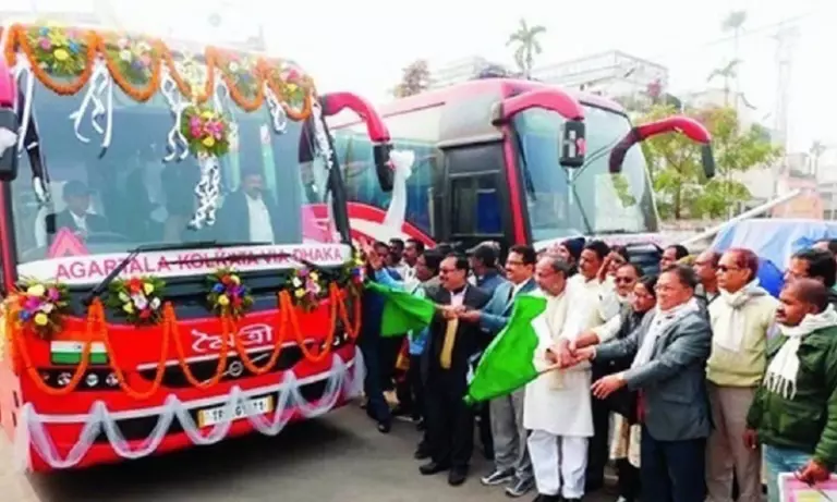 Tripura: अगरतला-ढाका-कोलकाता बस सेवा 24 फरवरी से फिर से शुरू होगी Tripura: अगरतला-ढाका-कोलकाता बस सेवा 24 फरवरी से फिर से शुरू होगी