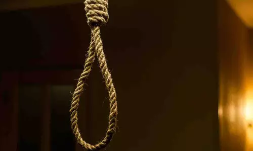 UP: छेड़छाड़ करने वाले के बेल पर छूटने के बाद 14 साल की दलित लड़की ने सुसाइड कर लिया