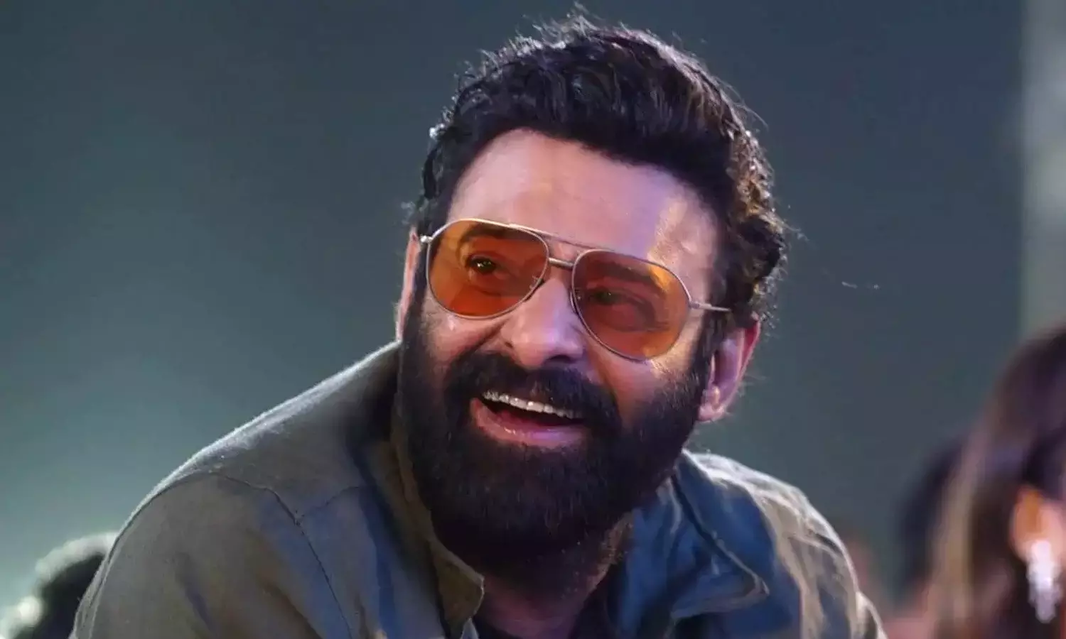 Prabhas कैसे हर फ़िल्म के सेट को शाही दावत में बदल देते हैं