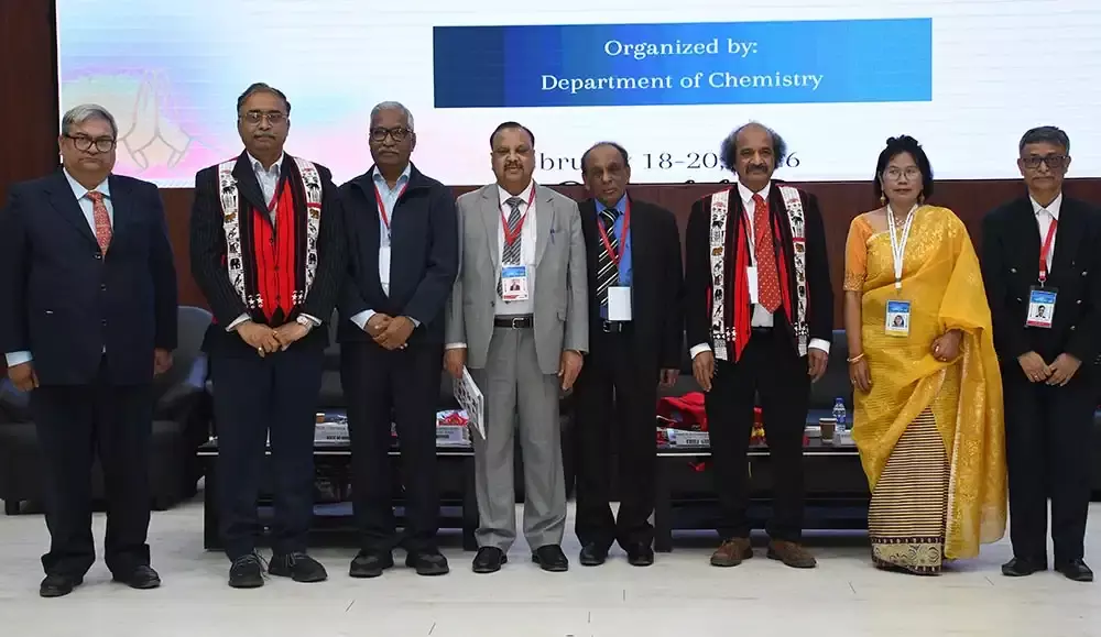 Nagaland यूनिवर्सिटी ने जाने-माने शिक्षाविदों को अवॉर्ड से सम्मानित किया Nagaland यूनिवर्सिटी ने जाने-माने शिक्षाविदों को अवॉर्ड से सम्मानित किया
