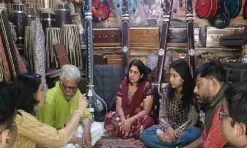 Sangli: राज्य मिराज के तार वाले वाद्य यंत्रों की विरासत का दस्तावेजीकरण करेगा Sangli: राज्य मिराज के तार वाले वाद्य यंत्रों की विरासत का दस्तावेजीकरण करेगा