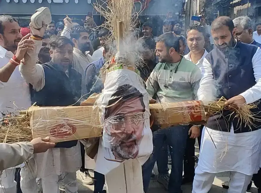 Panipat: भाजपा युवा मोर्चा का प्रदर्शन, राहुल गाँधी का पुतला दहन Panipat: भाजपा युवा मोर्चा का प्रदर्शन, राहुल गाँधी का पुतला दहन