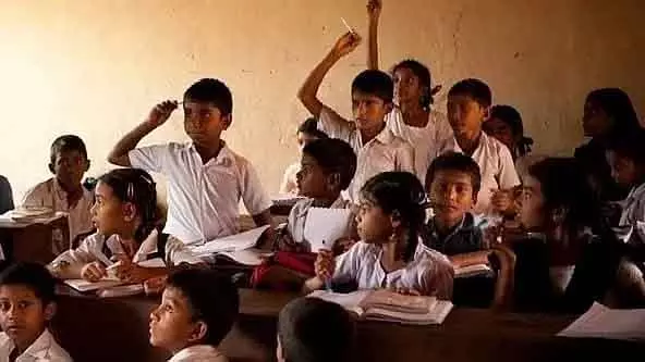 RTE नियमों का पालन न करने पर ठाणे के 175 स्कूल जांच के दायरे में RTE नियमों का पालन न करने पर ठाणे के 175 स्कूल जांच के दायरे में