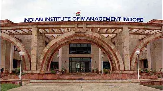 IIM इंदौर रिसर्च से पता चलता है कि डिजिटल रिएक्शन तय करते हैं कि भारतीय यात्री आगे कहाँ जाएँगे IIM इंदौर रिसर्च से पता चलता है कि डिजिटल रिएक्शन तय करते हैं कि भारतीय यात्री आगे कहाँ जाएँगे