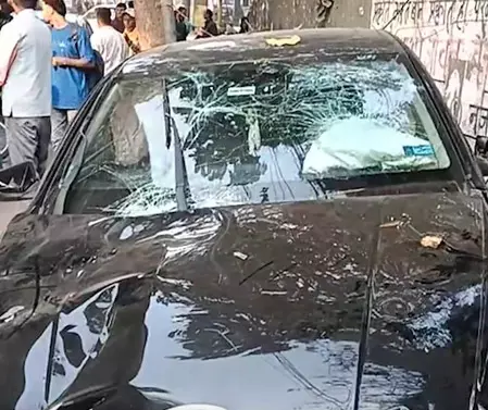 रफ्तार का कहर: कार ने डिलीवरी बॉय को मारी टक्कर, मौत रफ्तार का कहर: कार ने डिलीवरी बॉय को मारी टक्कर, मौत