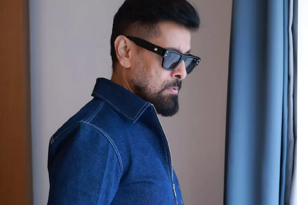 Vikram ने एक साथ चार नई फिल्मों का किया ऐलान! Vikram ने एक साथ चार नई फिल्मों का किया ऐलान!