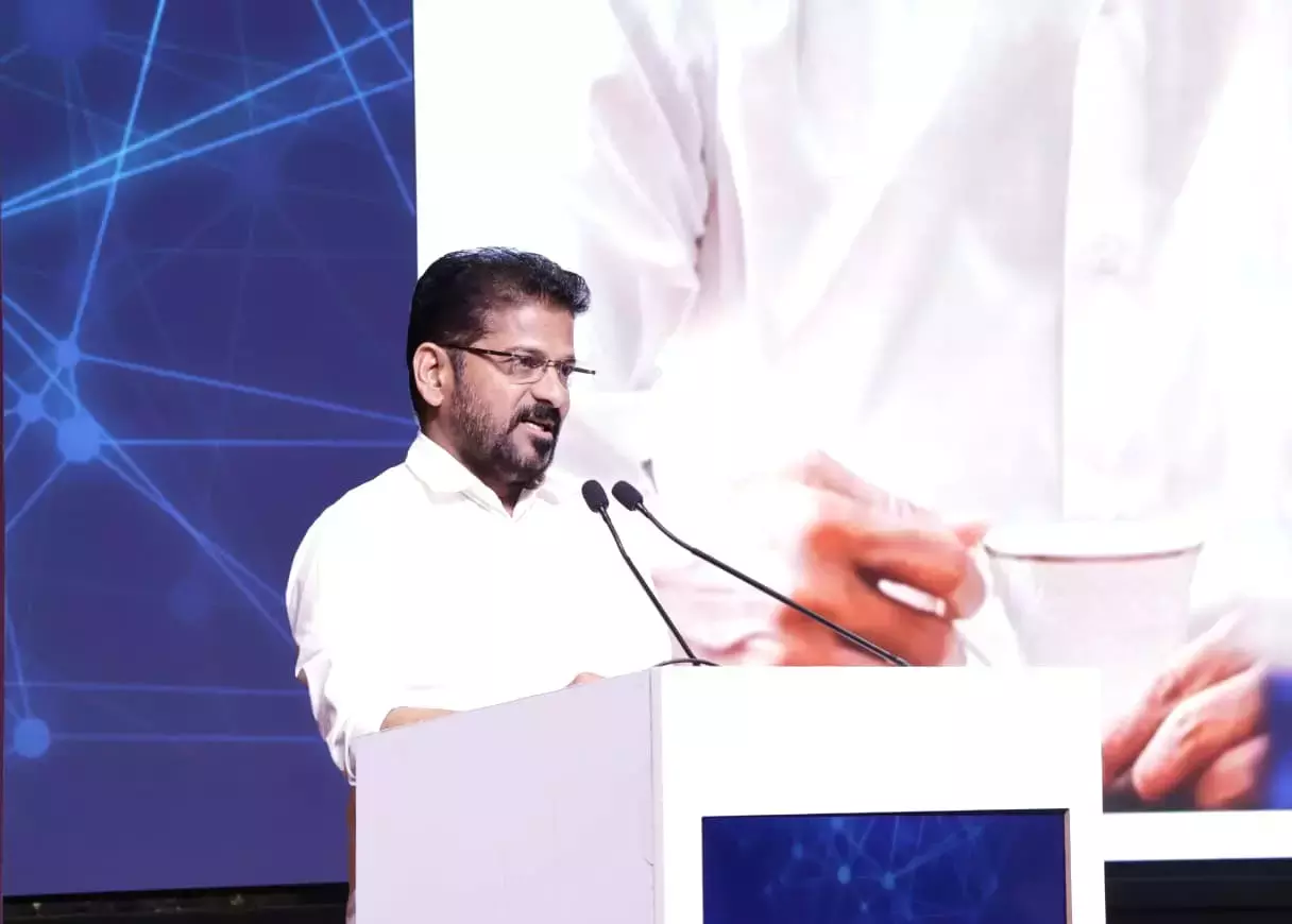 CM रेवंत रेड्डी ने US एम्बेसडर के दिल्ली रिसेप्शन में ग्लोबल टेक लीडर्स और इन्वेस्टर्स को लुभाया CM रेवंत रेड्डी ने US एम्बेसडर के दिल्ली रिसेप्शन में ग्लोबल टेक लीडर्स और इन्वेस्टर्स को लुभाया