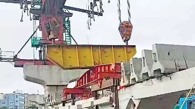 Ejipur फ्लाईओवर के काम में देरी: GBA ने कॉन्ट्रैक्टर पर जमकर निशाना साधा Ejipur फ्लाईओवर के काम में देरी: GBA ने कॉन्ट्रैक्टर पर जमकर निशाना साधा