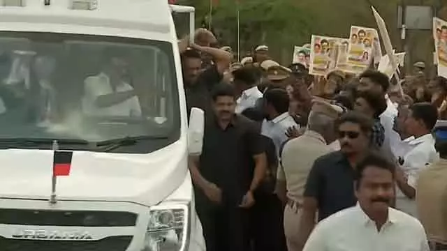 Tamil Nadu : मुख्यमंत्री स्टालिन मदुरै पहुंचे Tamil Nadu : मुख्यमंत्री स्टालिन मदुरै पहुंचे