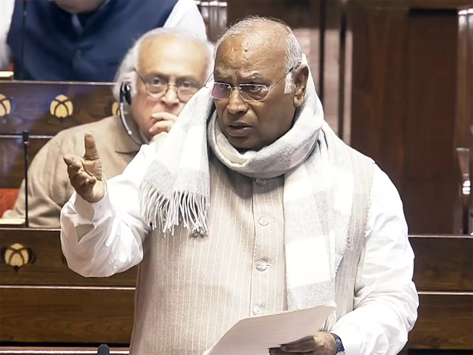 Kharge ने अमेरिकी व्यापार समझौते पर केंद्र से सवाल किया Kharge ने अमेरिकी व्यापार समझौते पर केंद्र से सवाल किया