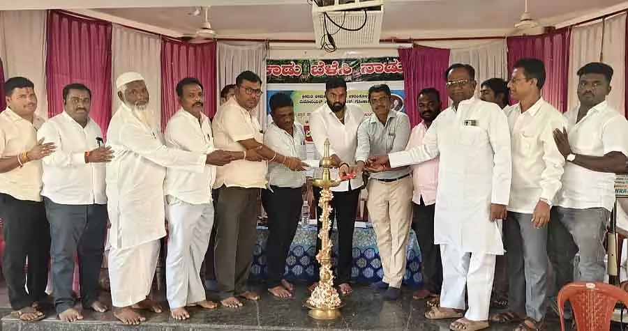 प्रयास और आत्मविश्वास से सफलता संभव है: Sarvottam Jarakiholi प्रयास और आत्मविश्वास से सफलता संभव है: Sarvottam Jarakiholi
