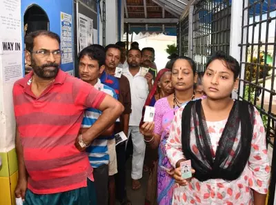 गोवा: चुनाव आयोग के अंतिम मतदाता सूची में 10.57 लाख मतदाता गोवा: चुनाव आयोग के अंतिम मतदाता सूची में 10.57 लाख मतदाता