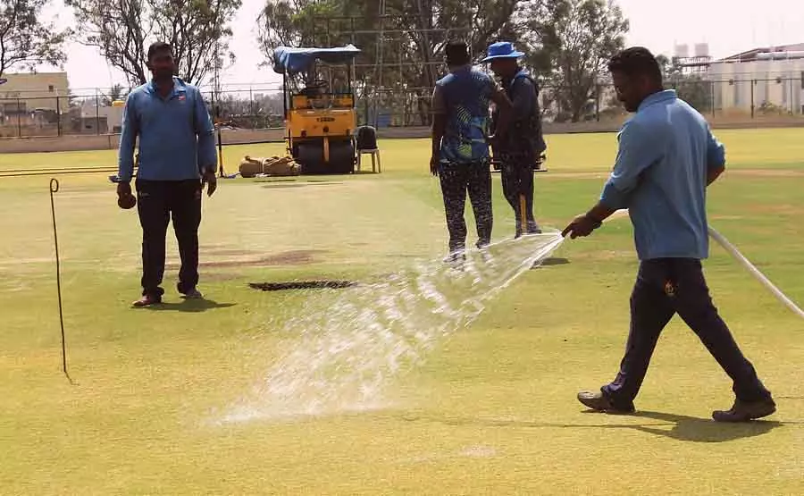 Ranji ट्रॉफी फाइनल: राजनगर स्टेडियम में रोमांच Ranji ट्रॉफी फाइनल: राजनगर स्टेडियम में रोमांच