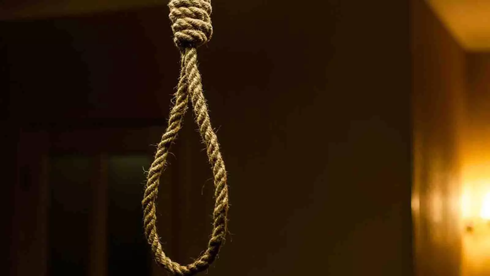 UP: छेड़छाड़ करने वाले के बेल पर छूटने के बाद 14 साल की दलित लड़की ने सुसाइड कर लिया UP: छेड़छाड़ करने वाले के बेल पर छूटने के बाद 14 साल की दलित लड़की ने सुसाइड कर लिया