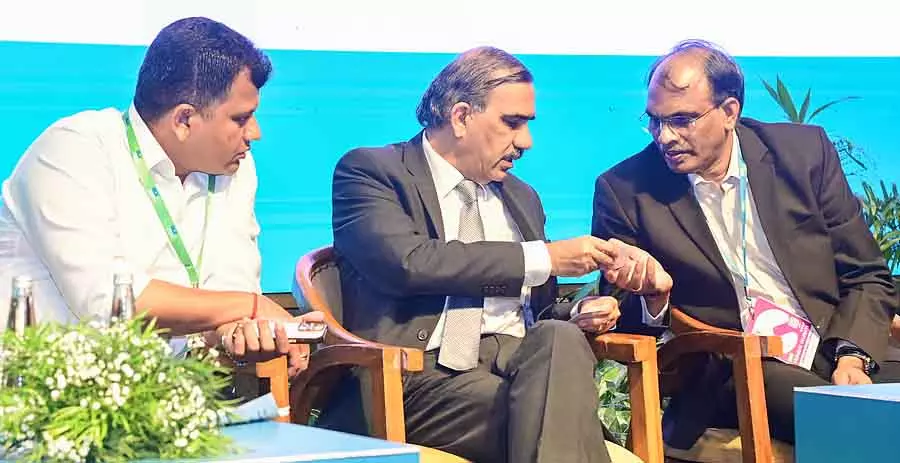 Energy सिक्योरिटी के लिए ग्रीन हाइड्रोजन: डिपार्टमेंट ऑफ़ एनर्जी के अभय बाकरे की राय Energy सिक्योरिटी के लिए ग्रीन हाइड्रोजन: डिपार्टमेंट ऑफ़ एनर्जी के अभय बाकरे की राय