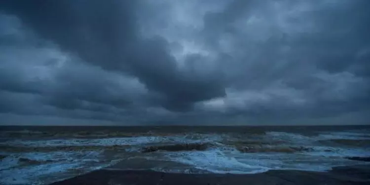 Low Pressure Alert: ओडिशा के 15 जिलों के लिए येलो वॉर्निंग जारी Low Pressure Alert: ओडिशा के 15 जिलों के लिए येलो वॉर्निंग जारी