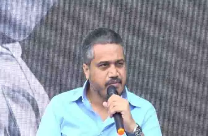 Rohit Pawar ने दिल्ली में बड़ी मांग की, गंभीर आरोप लगाए Rohit Pawar ने दिल्ली में बड़ी मांग की, गंभीर आरोप लगाए
