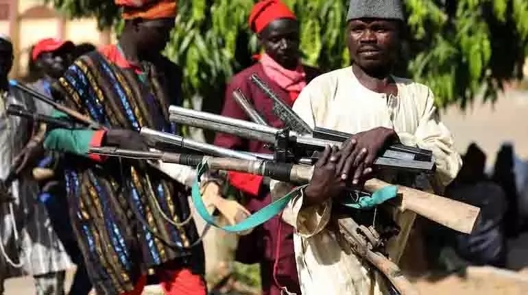 Nigeria के ज़मफ़ारा में हथियारबंद बंदूकधारियों ने कम से कम 38 लोगों को मार डाला Nigeria के ज़मफ़ारा में हथियारबंद बंदूकधारियों ने कम से कम 38 लोगों को मार डाला