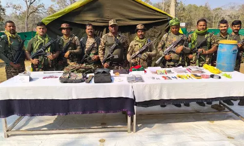 सुरक्षाबलों ने माओवादियों की बड़ी साजिश को नाकाम किया, 17 IED बरामद सुरक्षाबलों ने माओवादियों की बड़ी साजिश को नाकाम किया, 17 IED बरामद