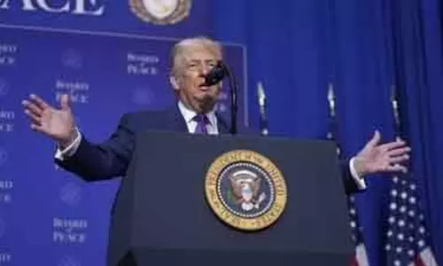 Trump का दावा: 11 जेट मार गिराने के बाद भारत-पाक युद्ध रोका Trump का दावा: 11 जेट मार गिराने के बाद भारत-पाक युद्ध रोका