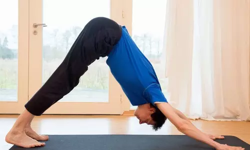 Yoga Tips: 40 की उम्र के बाद पुरुषों को नियमित करना चाहिए इन योगासनों का अभ्यास Yoga Tips: 40 की उम्र के बाद पुरुषों को नियमित करना चाहिए इन योगासनों का अभ्यास