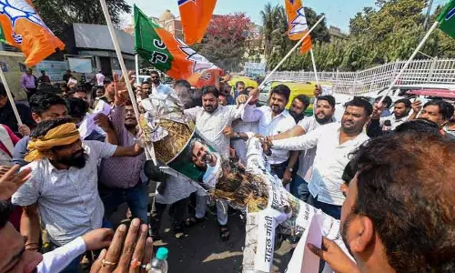 AI समिट का विरोध: BJP युवा मोर्चा ने Panchkula में प्रदर्शन किया, राहुल से माफी की मांग की