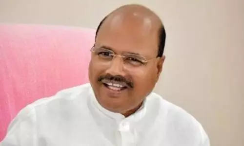 किडनैप केस बीआरएस के पूर्व MLA और बेटे को इब्राहिमपटनम पुलिस से नोटिस मिला किडनैप केस बीआरएस के पूर्व MLA और बेटे को इब्राहिमपटनम पुलिस से नोटिस मिला