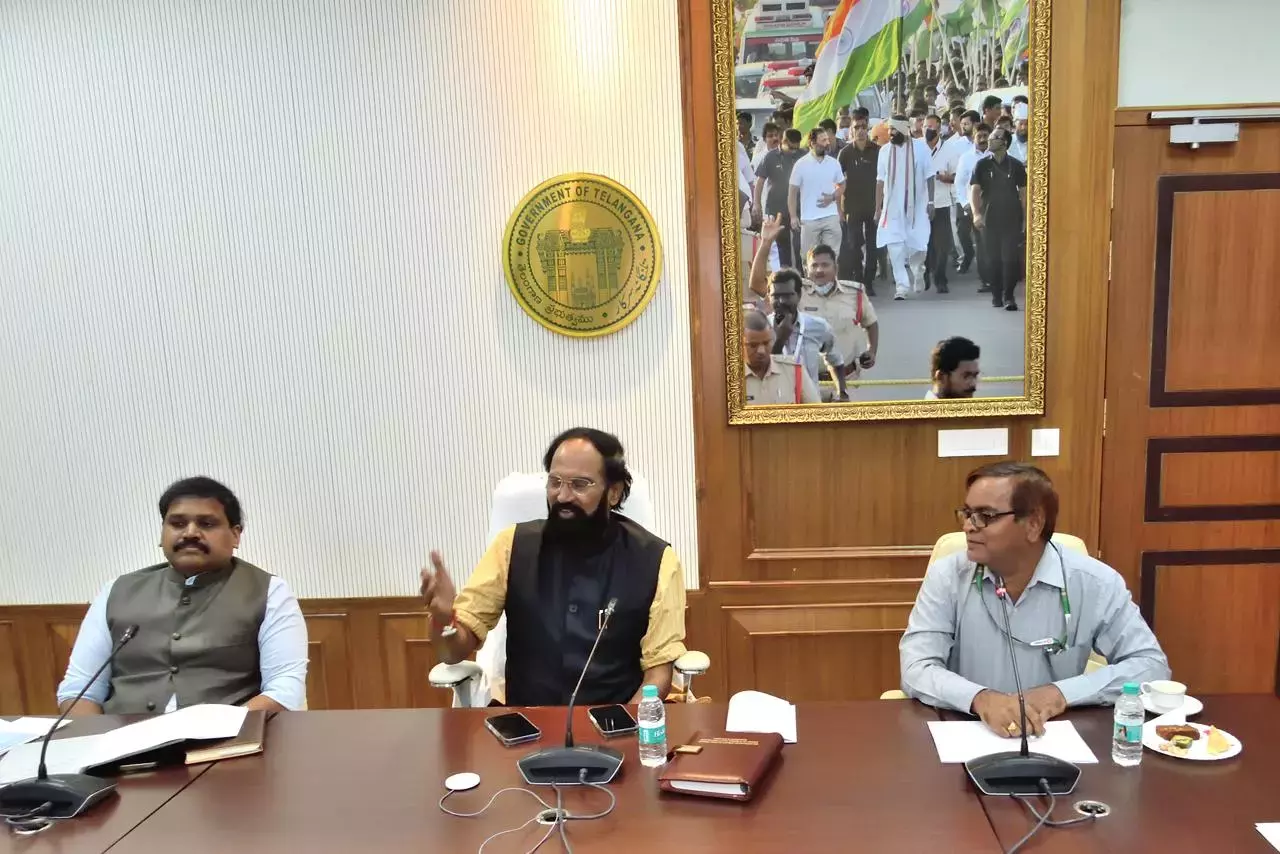 उत्तम ने Telangana चावल के एक्सपोर्ट के लिए नए रास्ते तलाशने का आह्वान किया उत्तम ने Telangana चावल के एक्सपोर्ट के लिए नए रास्ते तलाशने का आह्वान किया
