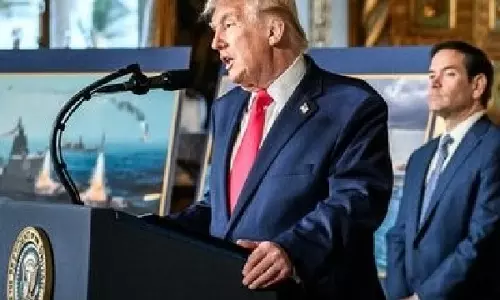 Trump ने रिवाइवल की बात कही, बॉलरूम प्लान पेश किया Trump ने रिवाइवल की बात कही, बॉलरूम प्लान पेश किया