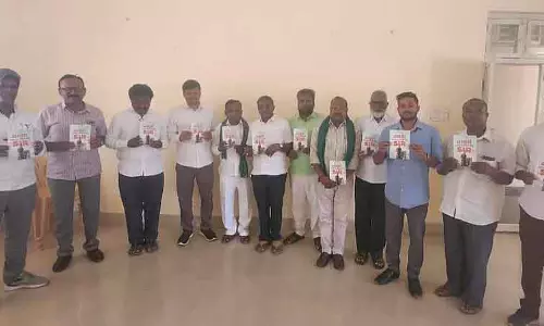 Sir : गरीबों और अनपढ़ों के वोटिंग अधिकार छीनने की योजना Sir : गरीबों और अनपढ़ों के वोटिंग अधिकार छीनने की योजना