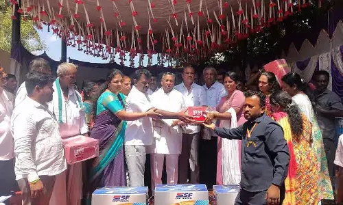एयरपोर्ट के लिए ज़मीन देने वालों का जीवन खुशहाल हो : Minister K.H. Muniyappa एयरपोर्ट के लिए ज़मीन देने वालों का जीवन खुशहाल हो : Minister K.H. Muniyappa