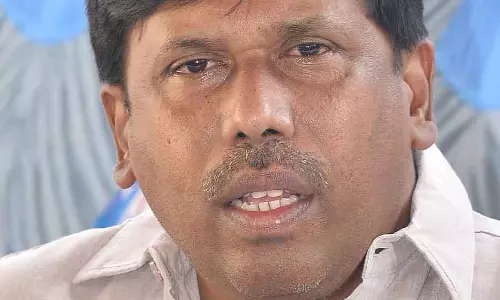 हेलीकॉप्टर यूनिट के उद्घाटन के लिए सभी को ई-मेल से निमंत्रण; M. Mallesh हेलीकॉप्टर यूनिट के उद्घाटन के लिए सभी को ई-मेल से निमंत्रण; M. Mallesh