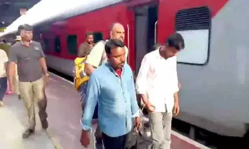 Delhi Police ने लश्कर-ए-तैयबा से जुड़े टेरर मॉड्यूल 8 को तमिलनाडु और बंगाल से गिरफ्तार किया Delhi Police ने लश्कर-ए-तैयबा से जुड़े टेरर मॉड्यूल 8 को तमिलनाडु और बंगाल से गिरफ्तार किया