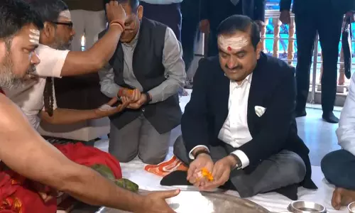 Jharkhand: गौतम अडानी ने देवघर में बाबा बैद्यनाथ धाम में पूजा-अर्चना की Jharkhand: गौतम अडानी ने देवघर में बाबा बैद्यनाथ धाम में पूजा-अर्चना की