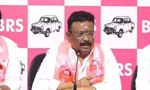 BRS के श्रवण ने रेवेन्यू टारगेट और कर्ज के जोखिम को लेकर सरकार की आलोचना की BRS के श्रवण ने रेवेन्यू टारगेट और कर्ज के जोखिम को लेकर सरकार की आलोचना की