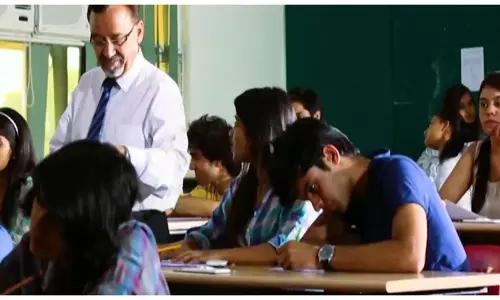 PM मोदी ने मन की बात कार्यक्रम में परीक्षाओं के बीच छात्रों को प्रेरित किया PM मोदी ने मन की बात कार्यक्रम में परीक्षाओं के बीच छात्रों को प्रेरित किया