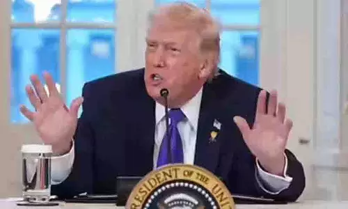Trump ने अपना मन बदला.. दुनिया भर के देशों पर टैरिफ 10 से 15 प्रतिशत तक बढ़ाए गए Trump ने अपना मन बदला.. दुनिया भर के देशों पर टैरिफ 10 से 15 प्रतिशत तक बढ़ाए गए