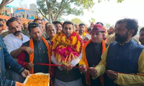 जसरोटिया ने कलयारी में 71 लाख रुपये की PWD सड़क का शिलान्यास किया जसरोटिया ने कलयारी में 71 लाख रुपये की PWD सड़क का शिलान्यास किया