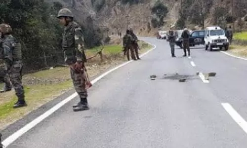 किश्तवाड़ मुठभेड़ में जैश-ए-मोहम्मद के दो आतंकी ढेर, एक कमांडर भी शामिल किश्तवाड़ मुठभेड़ में जैश-ए-मोहम्मद के दो आतंकी ढेर, एक कमांडर भी शामिल
