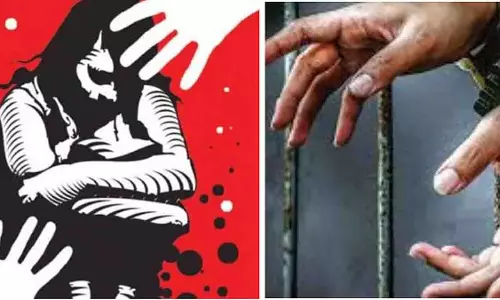 Odisha में नाबालिग से कथित बलात्कार के आरोप में 5 निजी स्कूल शिक्षक गिरफ्तार Odisha में नाबालिग से कथित बलात्कार के आरोप में 5 निजी स्कूल शिक्षक गिरफ्तार