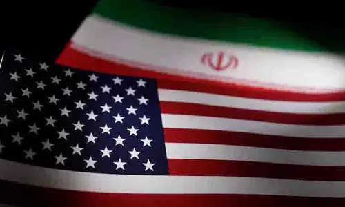 ईरान पर US का हमला वेनेजुएला ऑपरेशन से ज़्यादा रिस्की क्यों होगा? ईरान पर US का हमला वेनेजुएला ऑपरेशन से ज़्यादा रिस्की क्यों होगा?